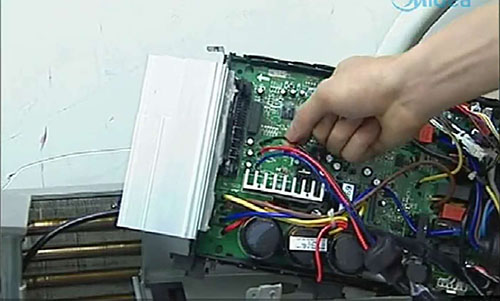 建邺美的空调电话是多少